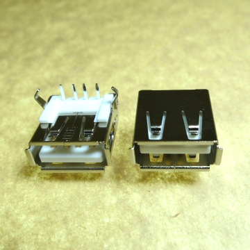 3210-W1BCE-30UW - USB connectors