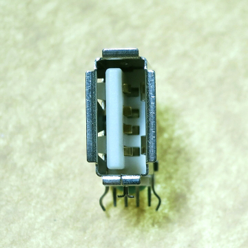 3210-SR1E-01UW - USB connectors