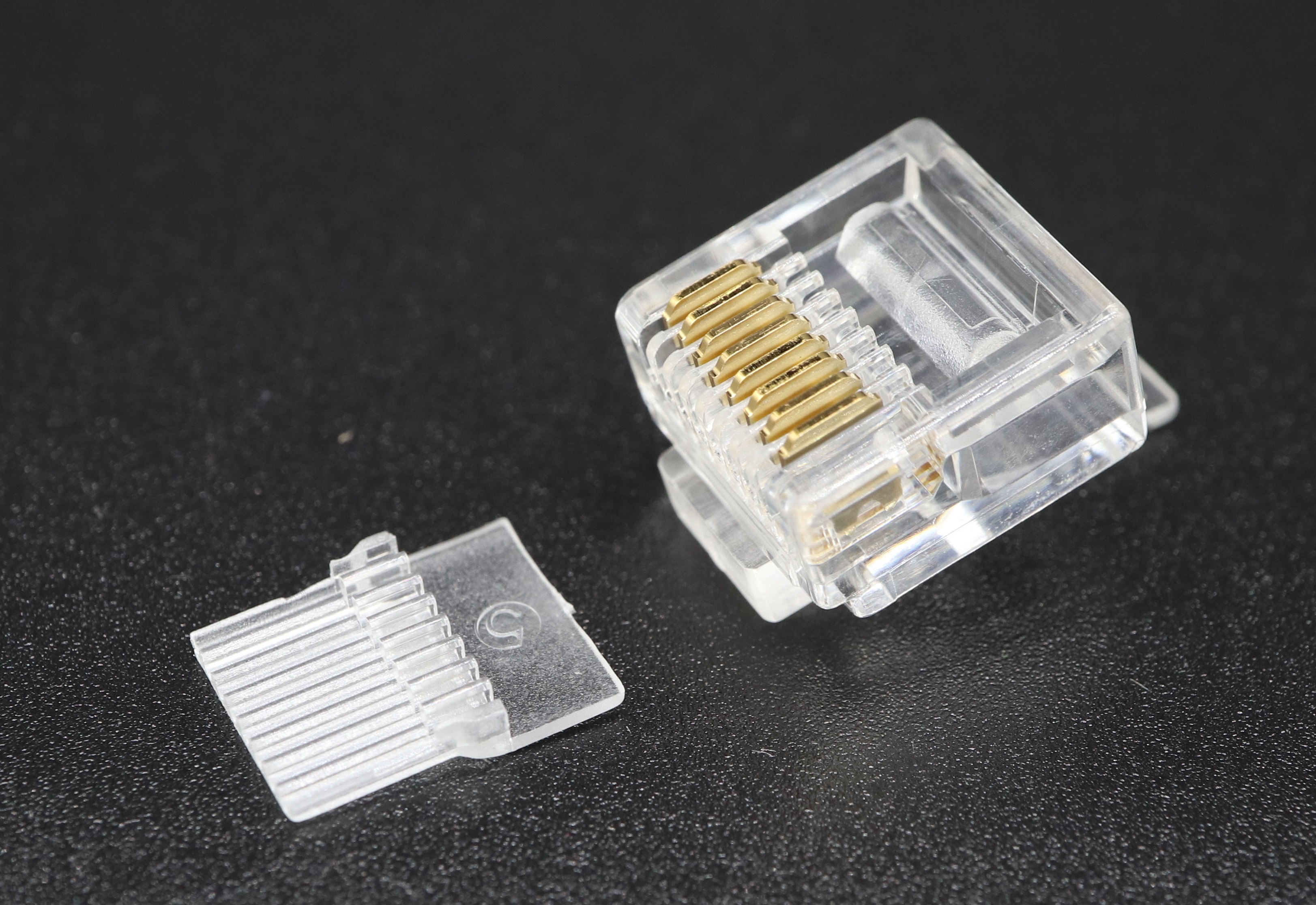 C6 S-8P8C-F-L UTP-0.6mm RJ45 Modular Plug