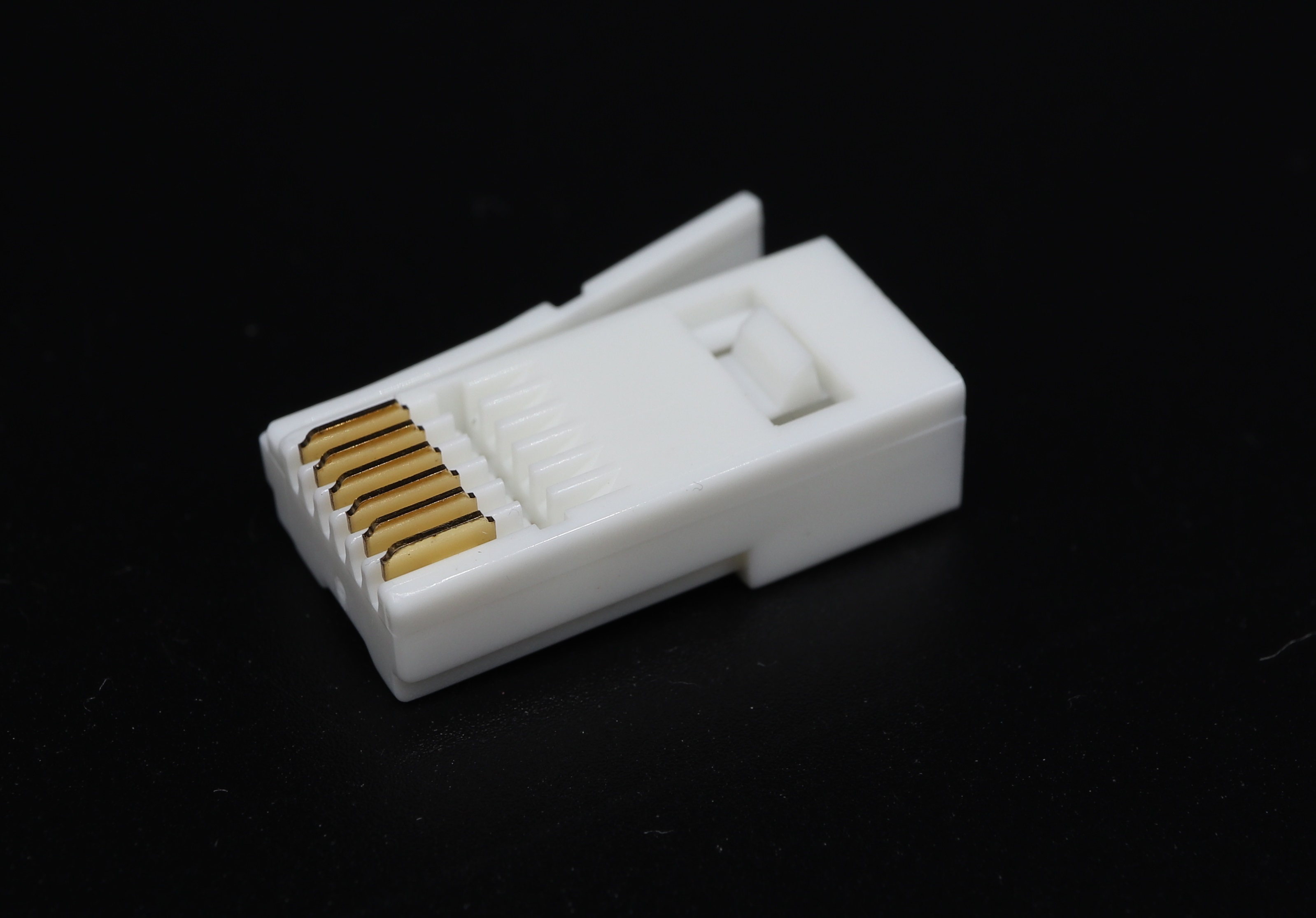 UK-001 - RJ12 Modular Plug UK-6P6C-F UTP  - Plug Master Industrial Co., Ltd.